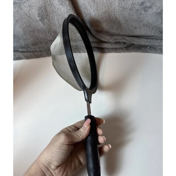 FARBERWARE Hand Strainer Fine Mesh Black‎ Molded Handle 14” - Picture 8 of 12